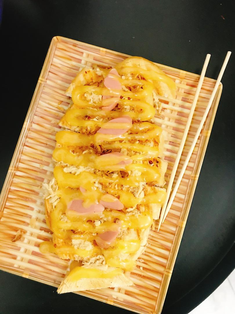 banh-mi-nuong-sot-kem-bo-phomai-suat-be-1-banh