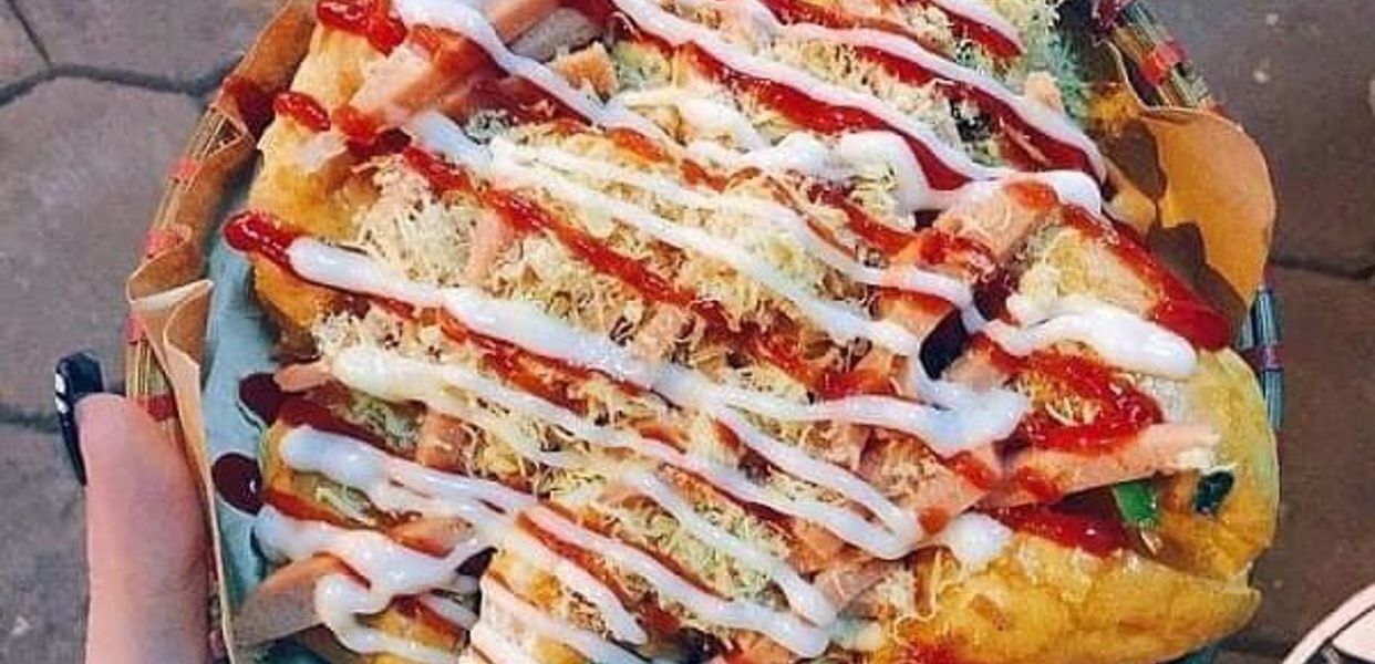 Chú-Tiểu-Quán---Bánh-Mì-Muối-Ớt-&-Nướng-Sốt-Kem-Bơ-Phô-Mai---Đường-Láng