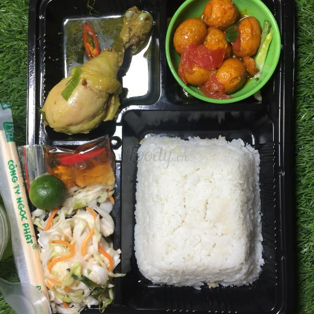 com-ga-rang-gung-va-trung-chim-cut-sot-ca-chua