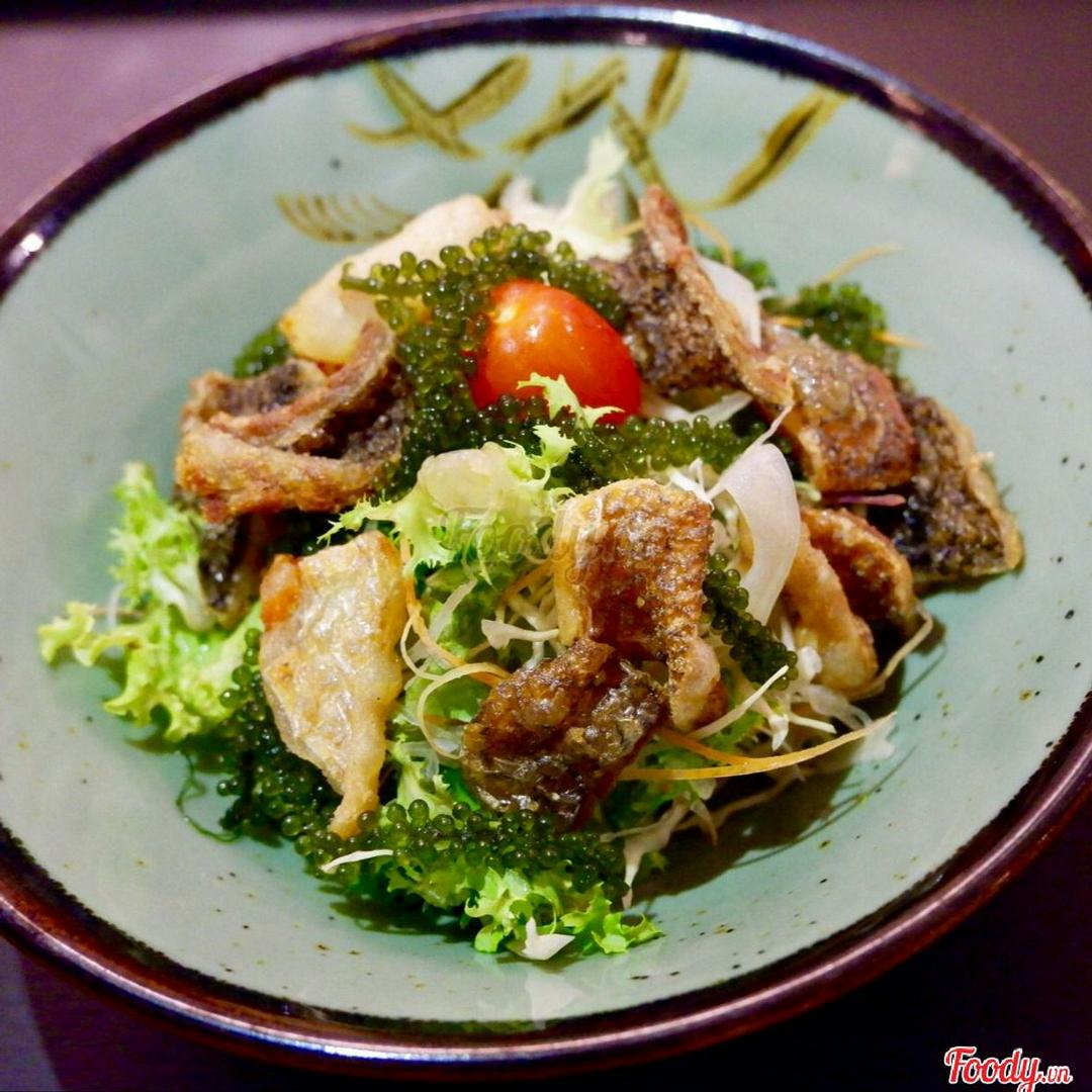 sl4-furai-sake-kawa-sarada-salad-da-ca-hoi-chien