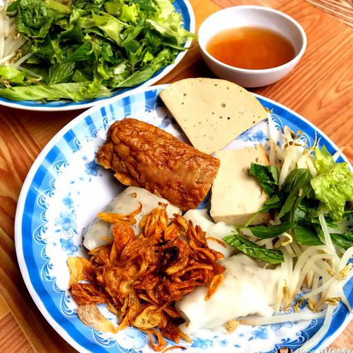 banh-cuon-cha-chien
