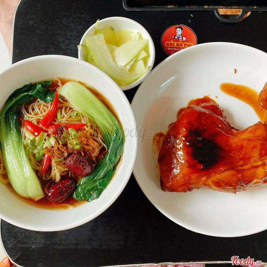 mi-ga-quay-muoi-ot-mi-nuoc