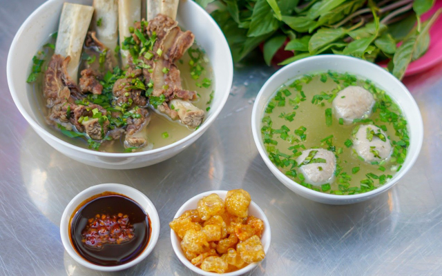 Hủ-Tiếu-Bò-Viên-1122