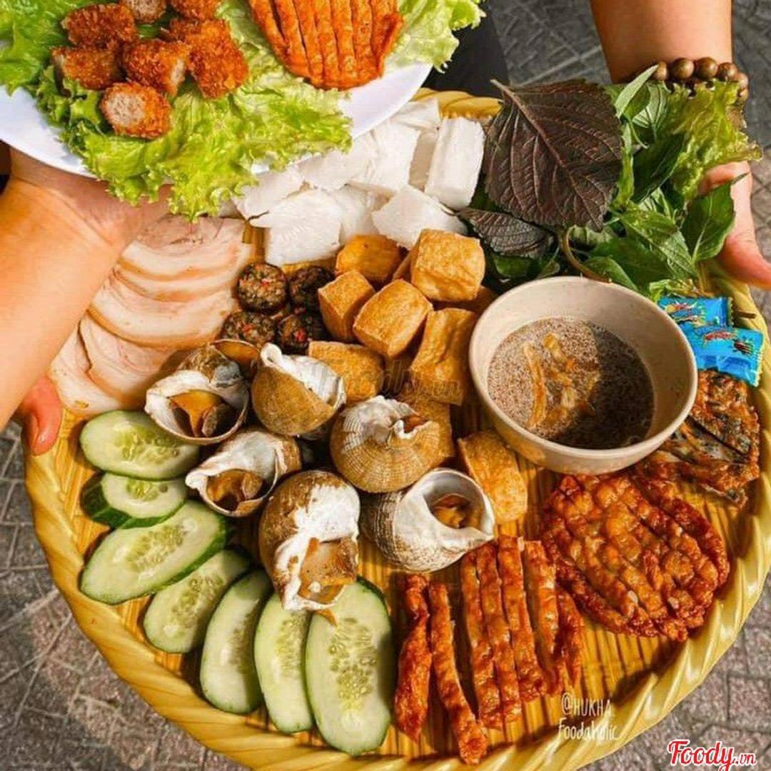 thap-cam-lon-2-nguoi-an