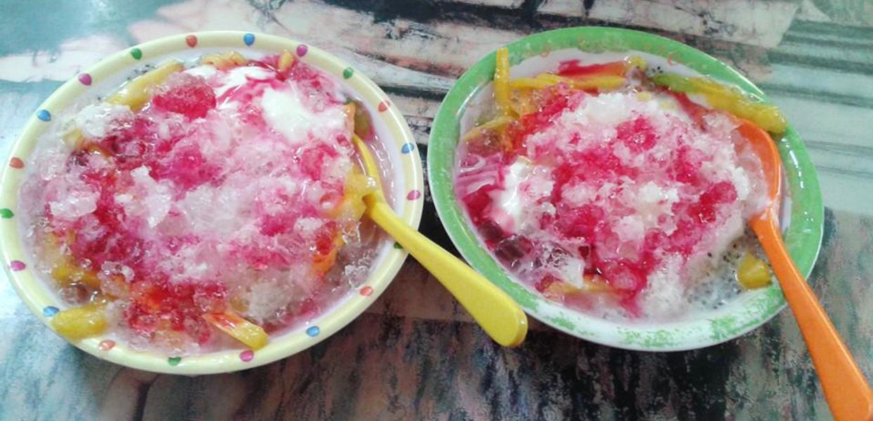 Chè-Sài-Gòn-Tuyết-Nhung---Ngã-Tư-Nhổn