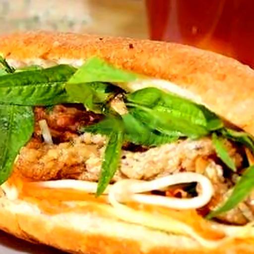 banh-my-sieu-nhan-ac-biet