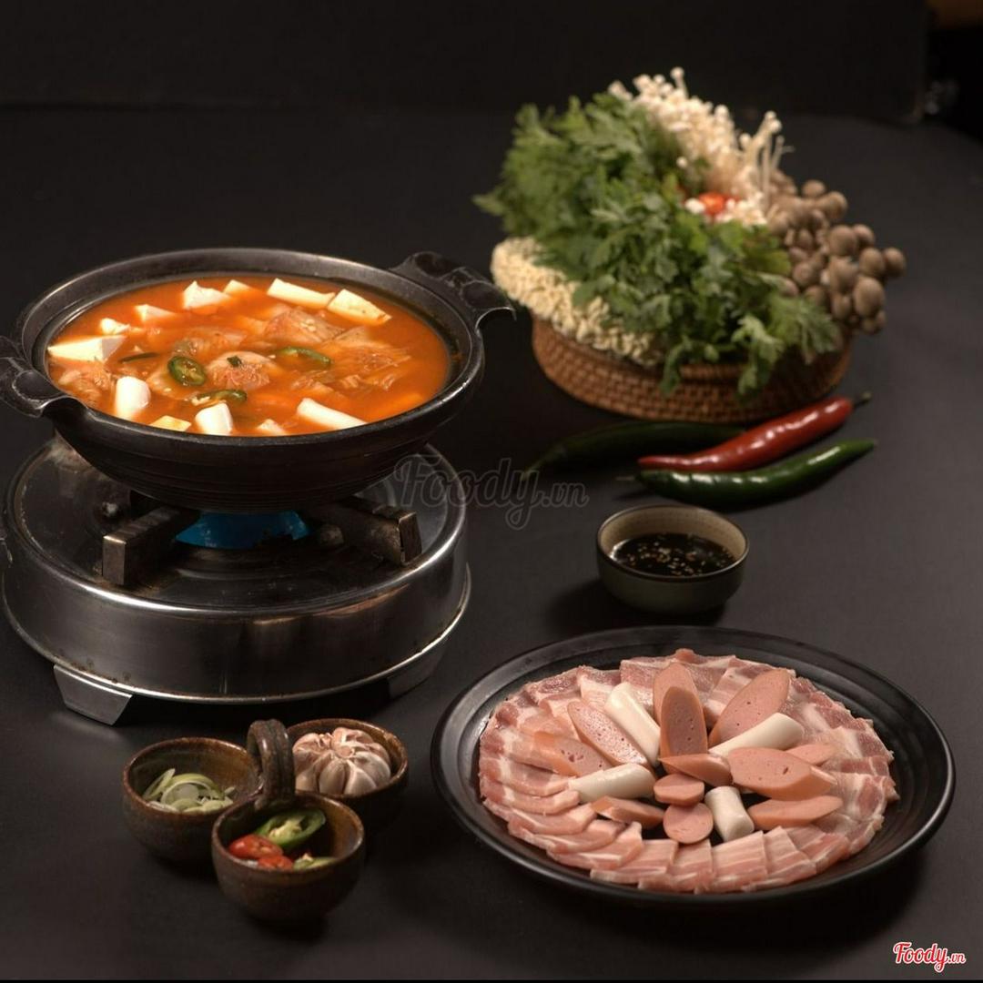 lau-kim-chi-topokki-co-lon