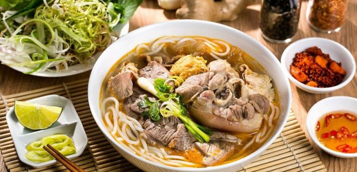 bun-hue-hoang-thai-bun-hue-tan-thuy