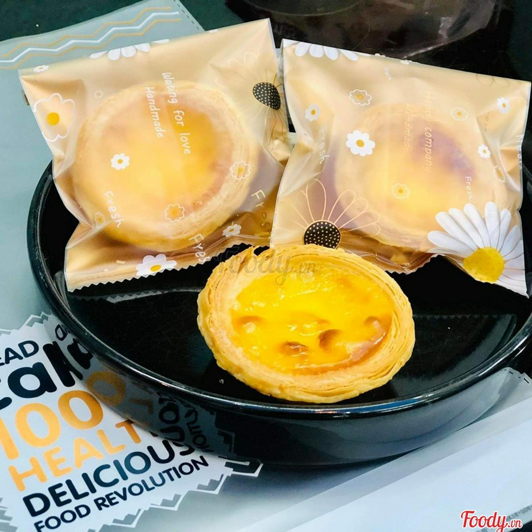 combo-tart-trung-2-vi-gom-1-tart-truyen-thong-1-tart-sua-dua-la-dua