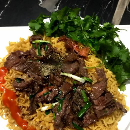 my-tron-thit-bo-xao-tai-lan