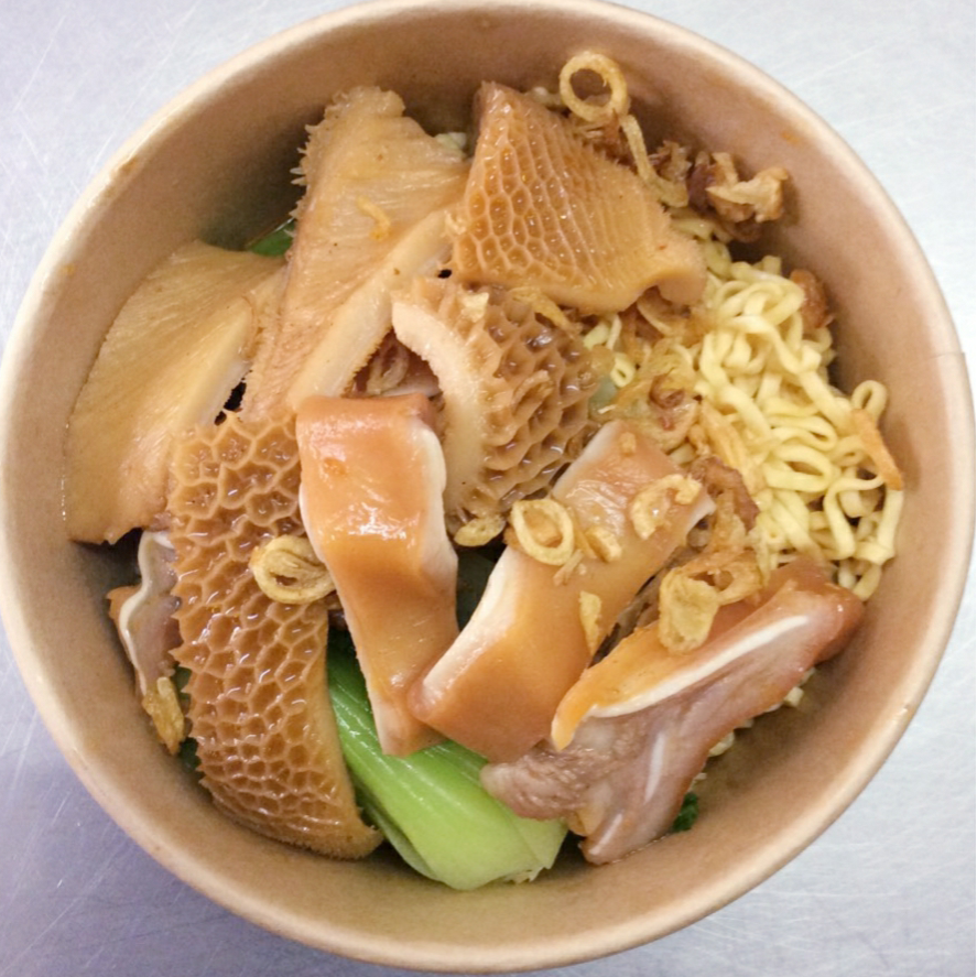 mi-tron-pha-lau-tai-heo-long-bo