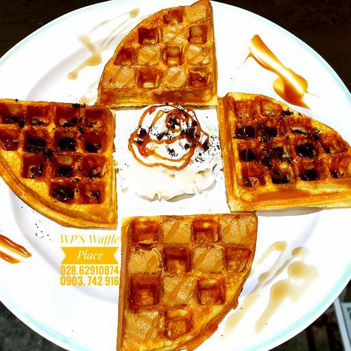 waffle-1-nua-bo-au-phong-1-nua-sot-caramel