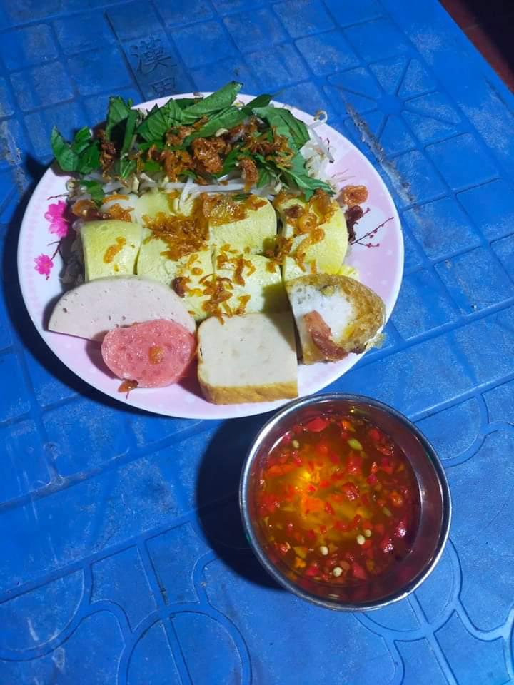 banh-cuon-trung