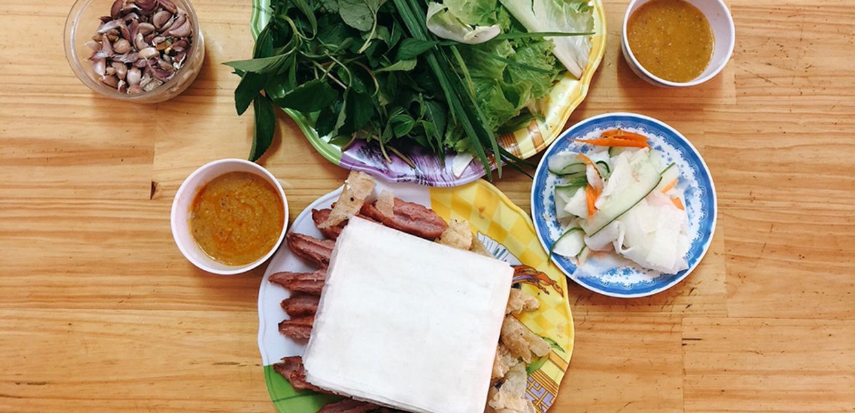 chi-lien-nem-nuong-nha-trang-le-van-sy