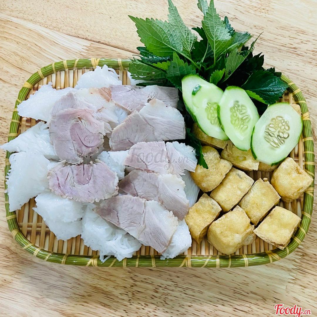 bun-au-thit-chan-gio