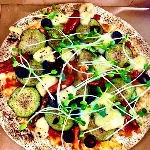 pizzap-ca-tim-traii-olive-va-ca-chua-say-eggplant-pizza