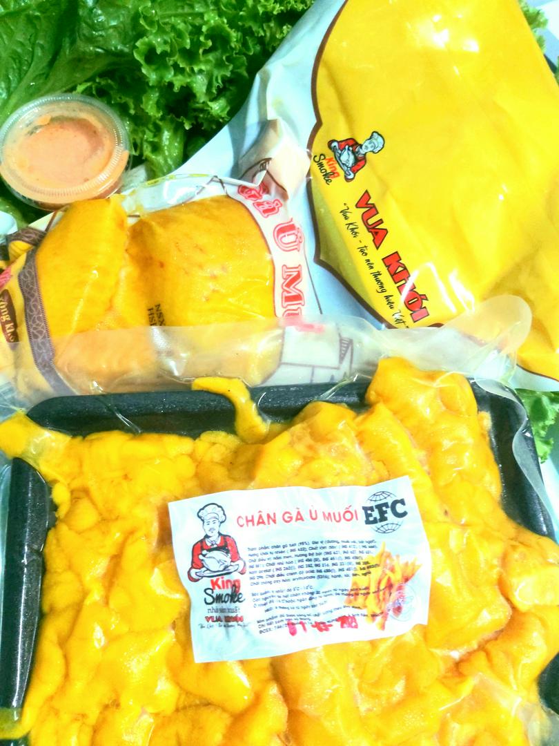 combo-2-khay-ga-u-muoi-nua-con-kem-2-hu-nuoc-cham-ac-biet-rau