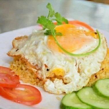 com-chien-trung-op-la