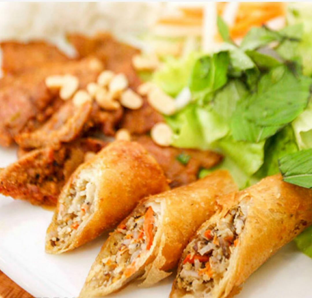 combo-4-phan-bun-thit-nuong-cha-gio-nem-ran