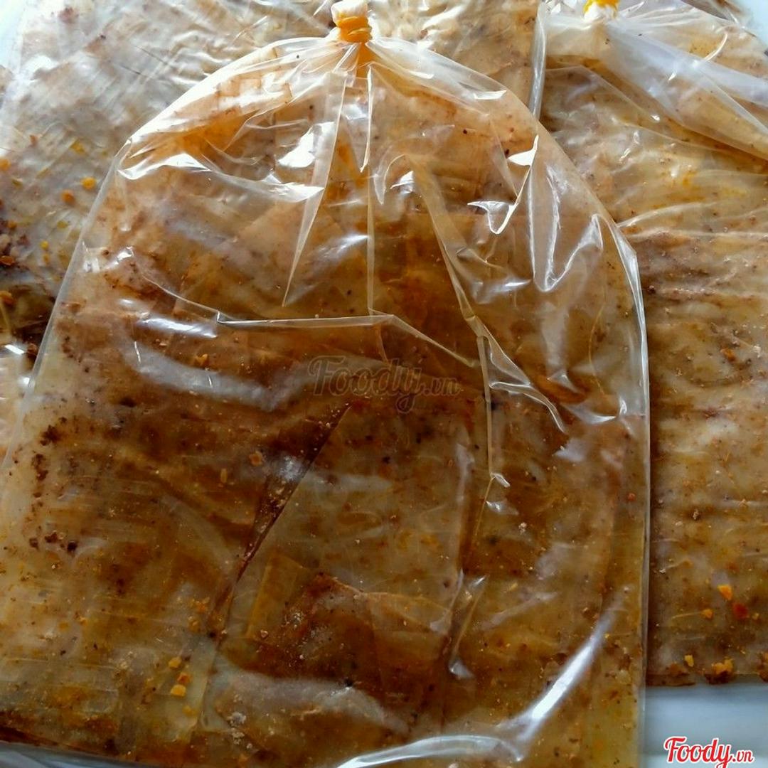 banh-trang-muoi-toi-xi-ke