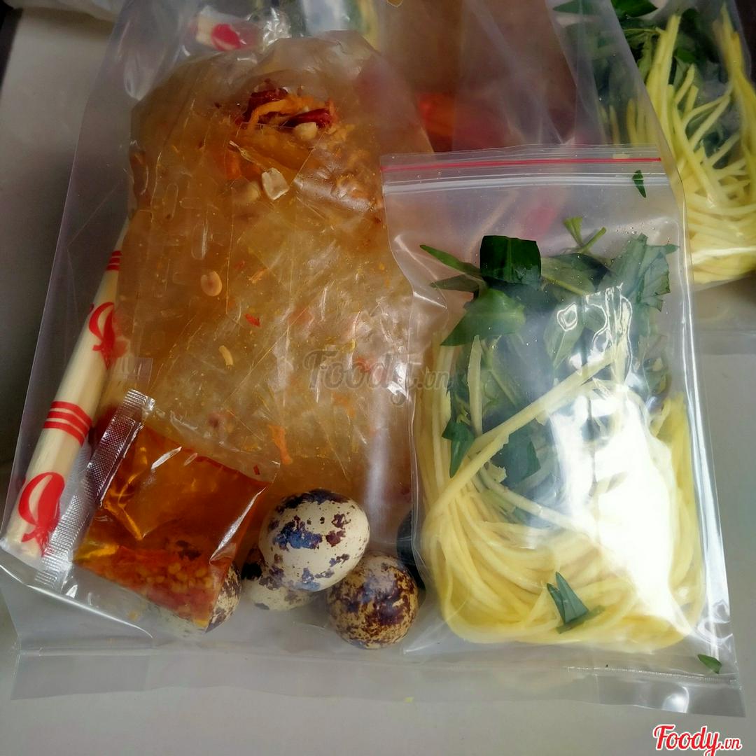 banh-trang-tron-mang-ve-tu-tron