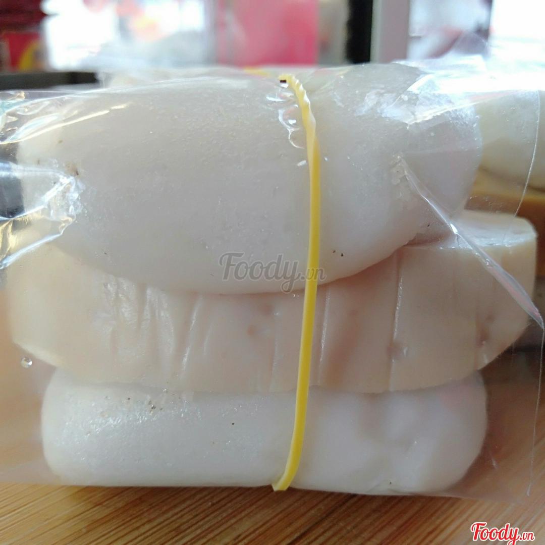 banh-day-kep-cha-lua