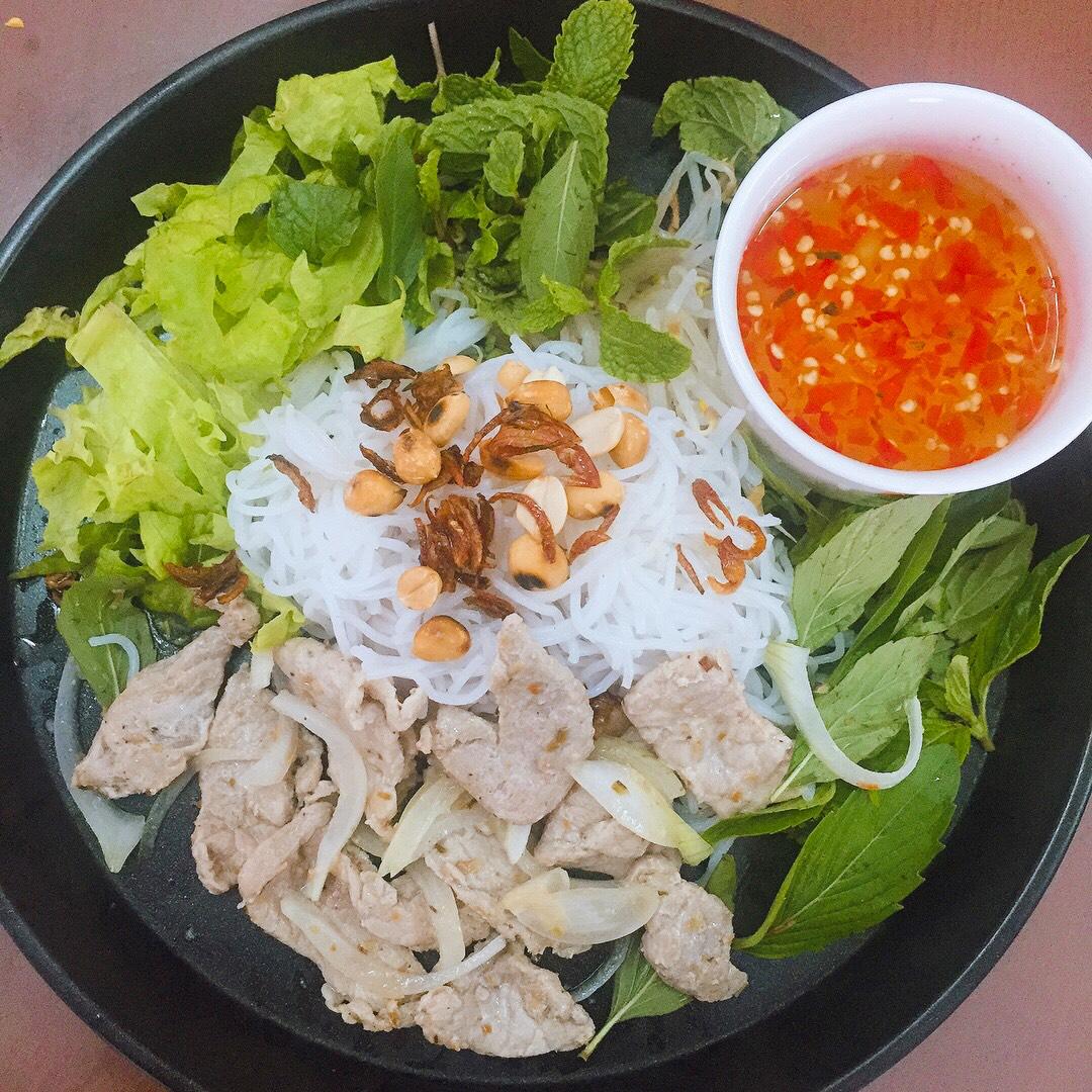 combo-bun-thit-xao-sua-tuoi-cafe-500ml-thach-cafe