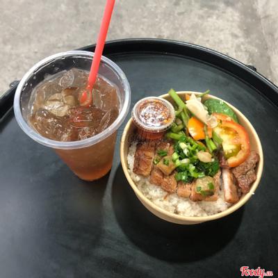 com-suon-ly-nuoc-sam-mia-lau