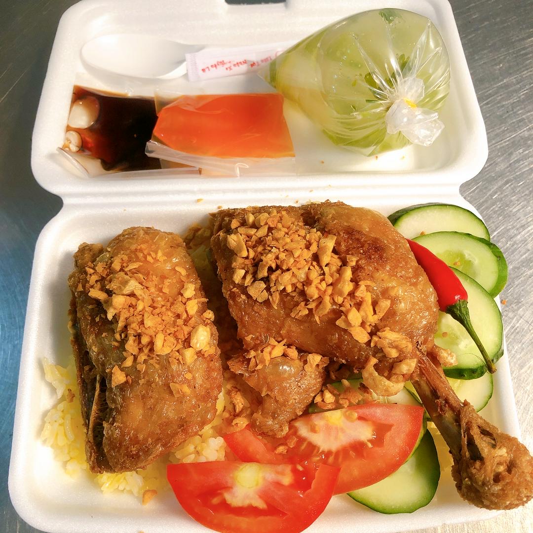 com-ga-chien-nuoc-mam-ui-goc-tu