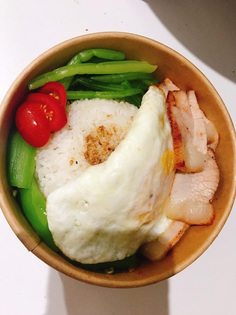 combo-1-com-ca-bong-lau-com-xa-xiu-2-trung-op-la-2-cam-sa