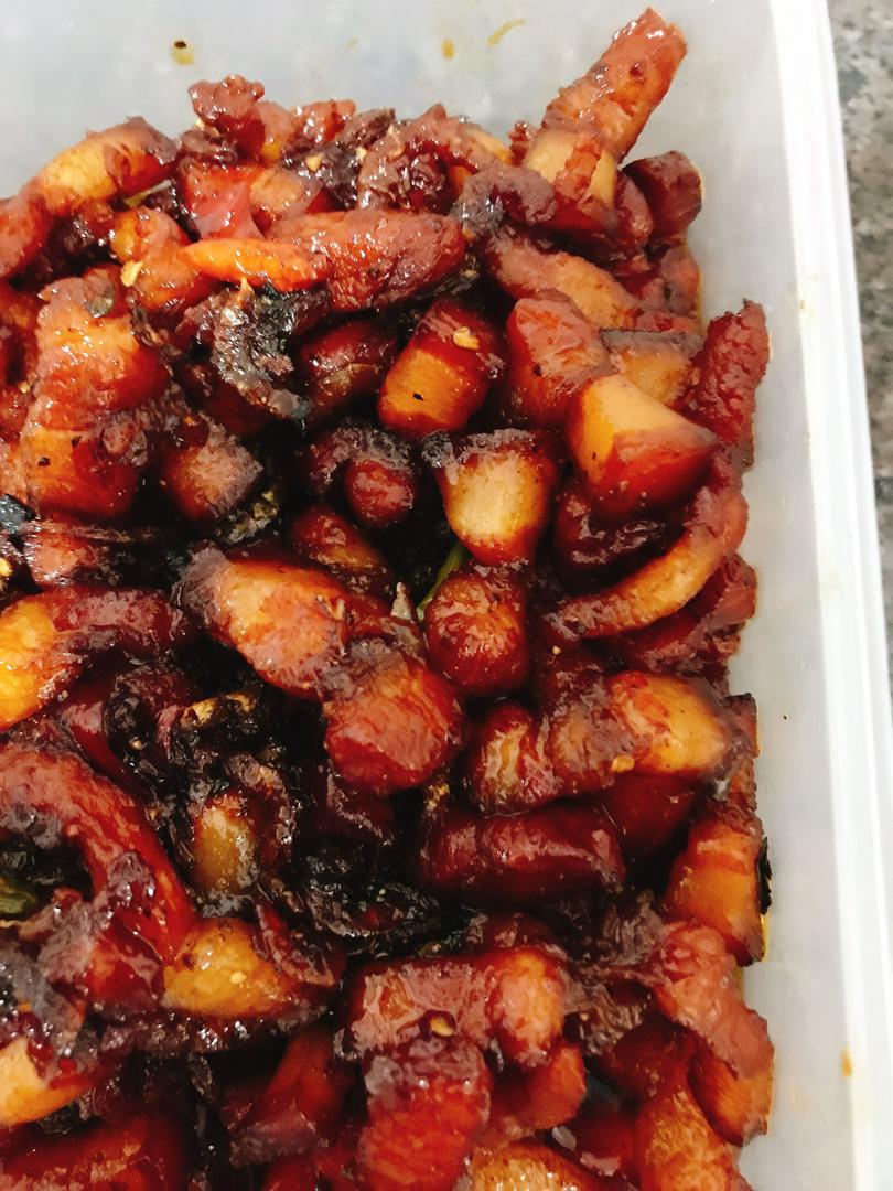 com-ba-chi-rang-sot-cay