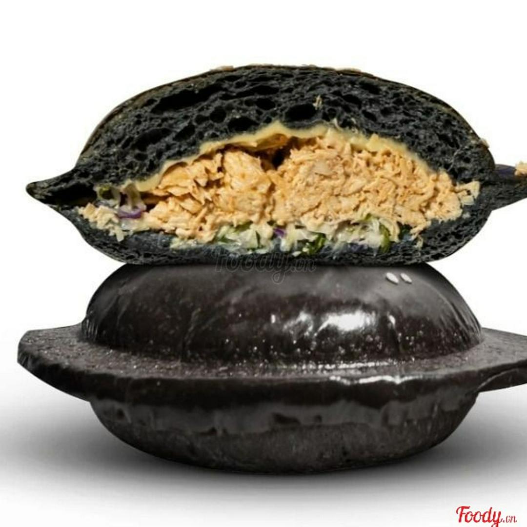 ia-bay-en-ga-xe-pho-mai