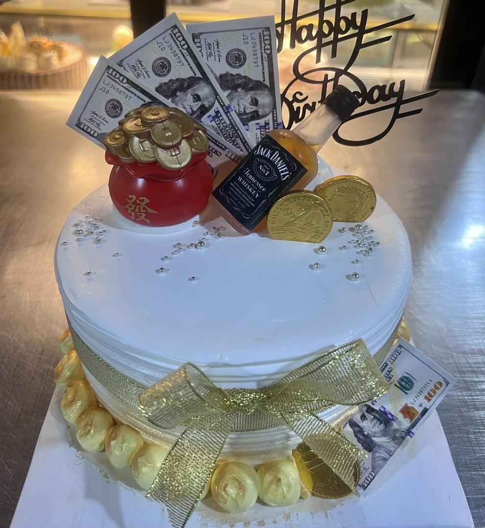 banh-kemh-hu-vang-tien-o