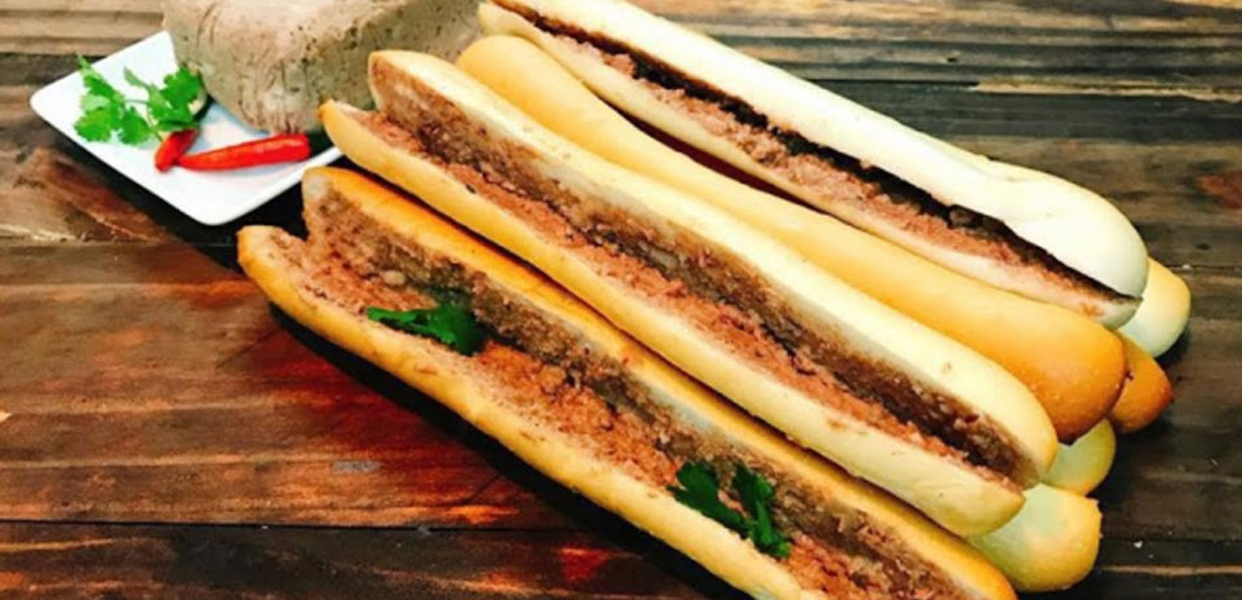 co-hoan-banh-mi-o-an-vat-nguyen-van-giap
