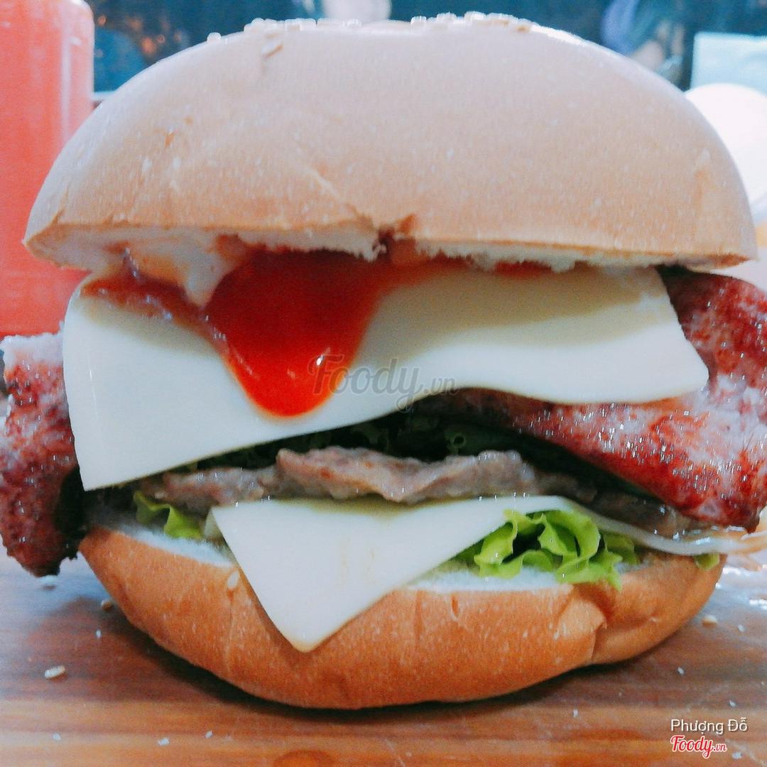 burger-xong-khoi-bo-pho-mai