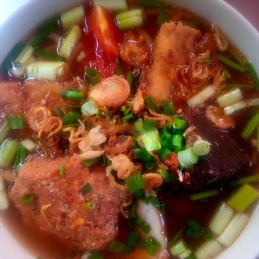 canh-bun-cua-cha-ac-biet