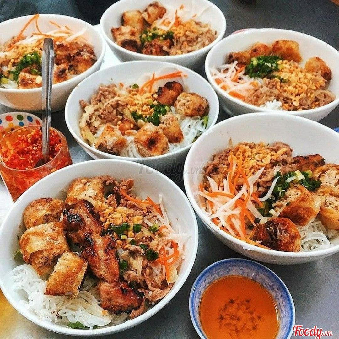 bun-thit-nuong-nem-nuong