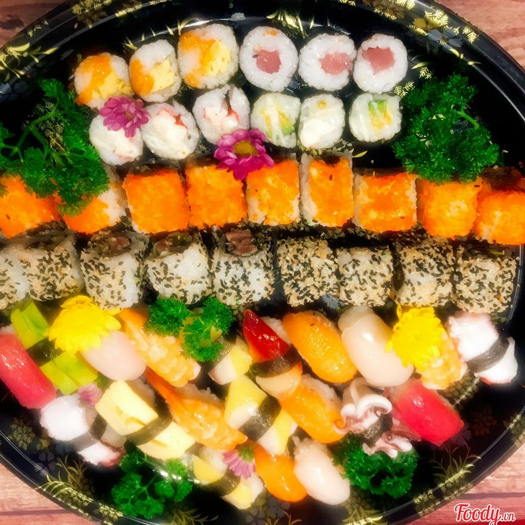 cb9-combo-sushi-tong-hop-cho-tiec-50-vien
