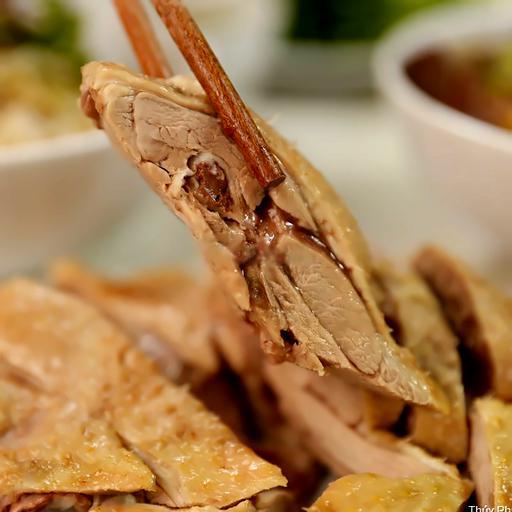 ia-ngan-chat-3-nguoi-an