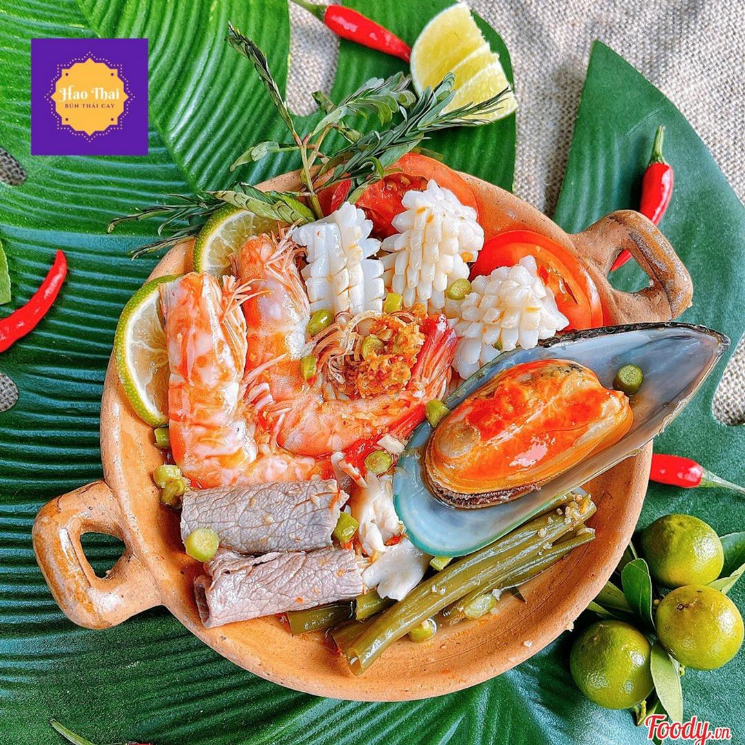 bun-thai-cay-sieu-topping