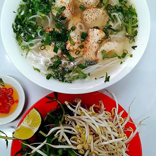banh-canh-ca-loc-to-ac-biet-nhieu-ca