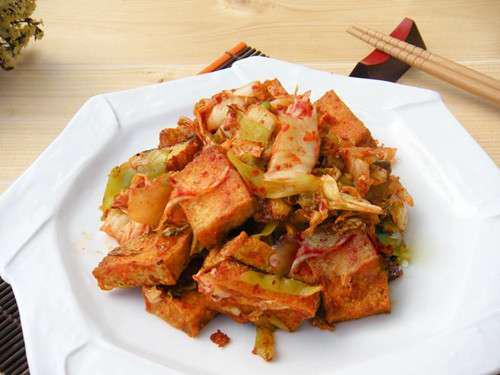 com-au-xao-kim-chi-chay