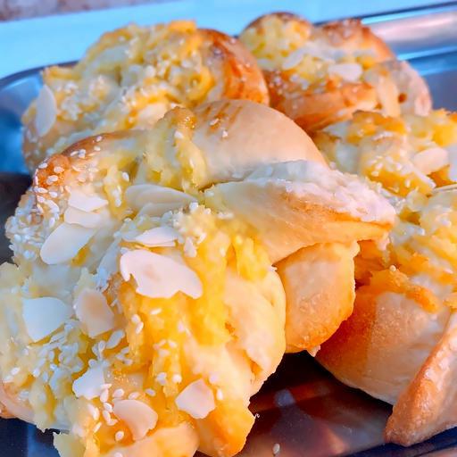 banh-bo-sua-hanh-nhan