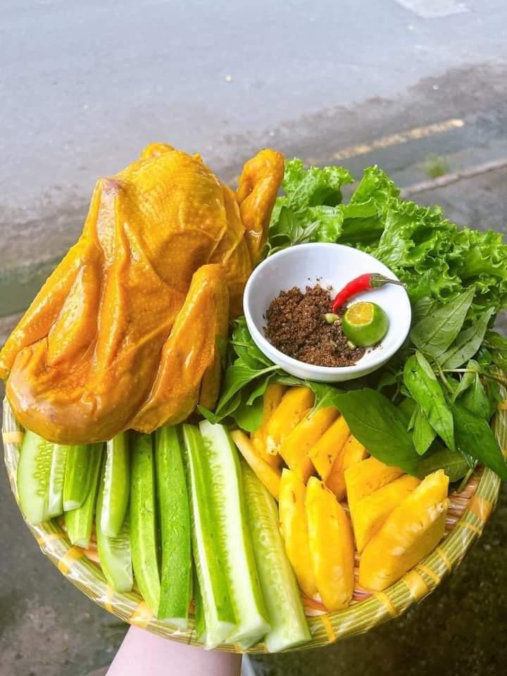 ga-u-muoi-hoa-tieu-nguyen-con-u-au-chan