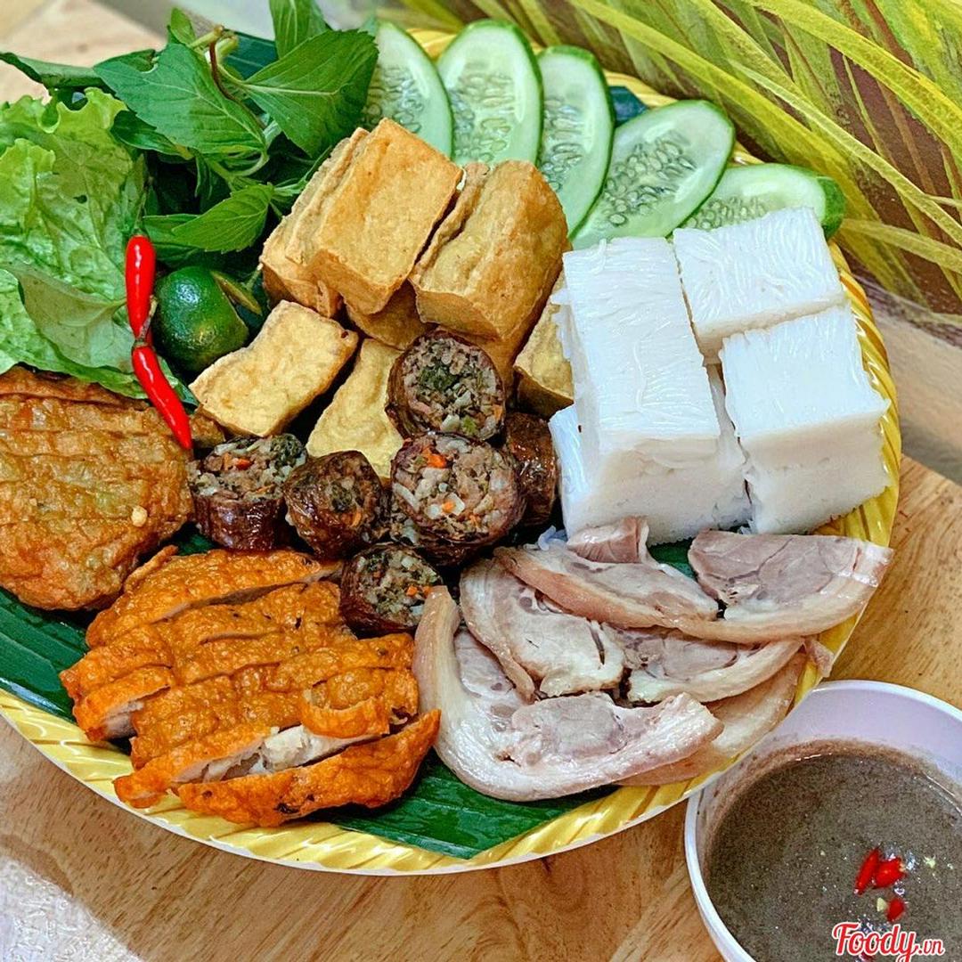 bun-au-thap-cam-1-nguoi-an