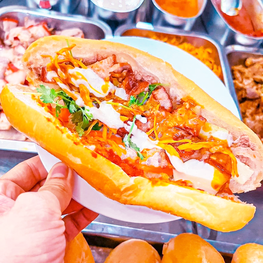 banh-my-pate-thit-nguoi