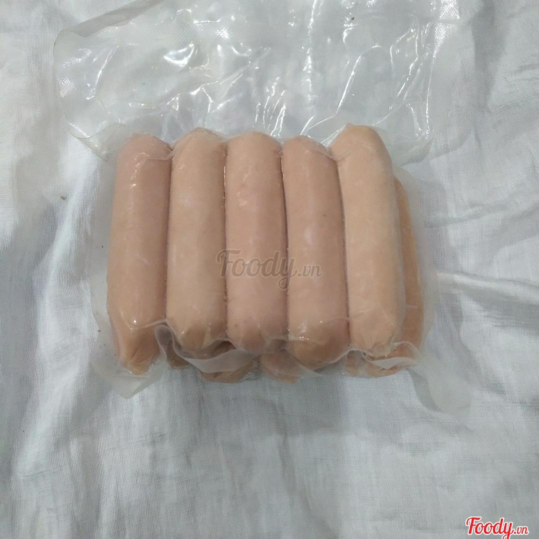 xuc-xich-ca-tui-10-cai