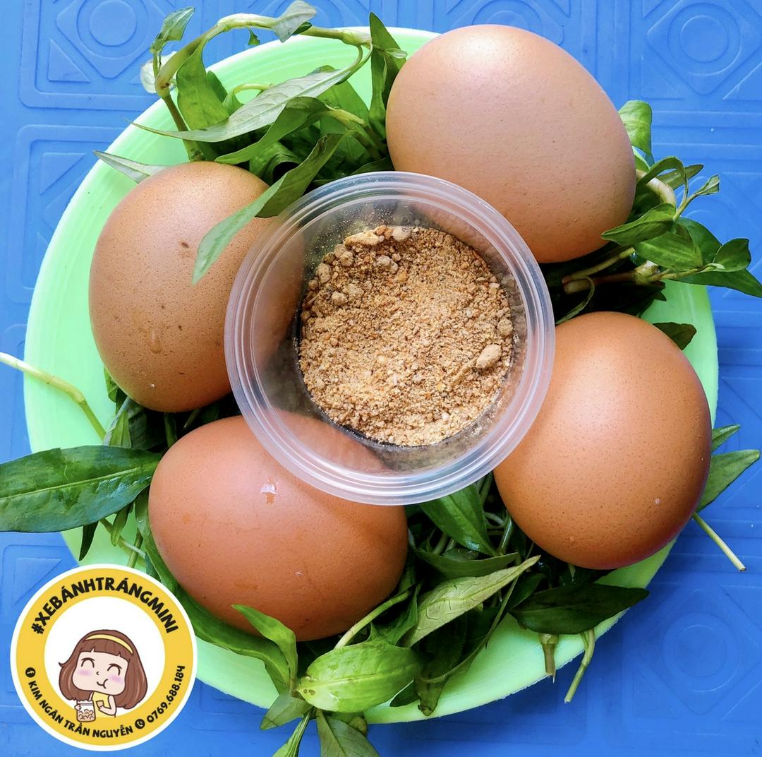 trung-ga-luoc-cham-muoi-tieu-lop