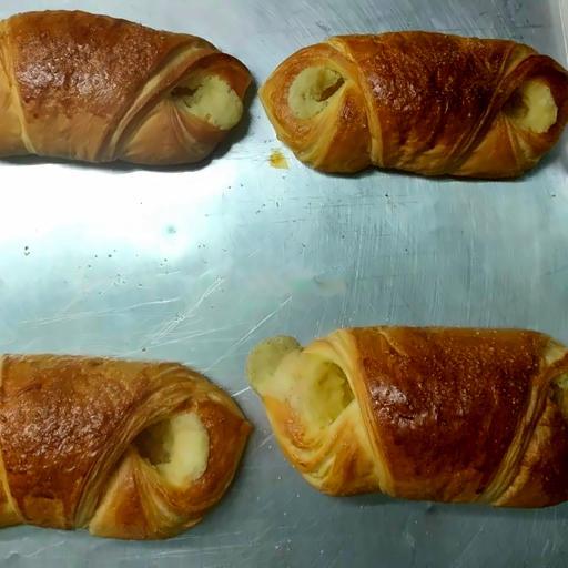 an-mach-nhan-pho-mai