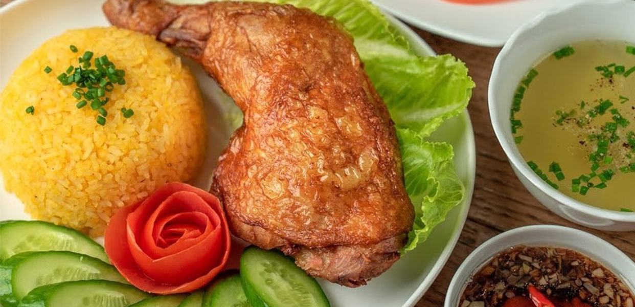 quan-thanh-tan-bo-kho-com-ga-xoi-mo-tran-xuan-soan